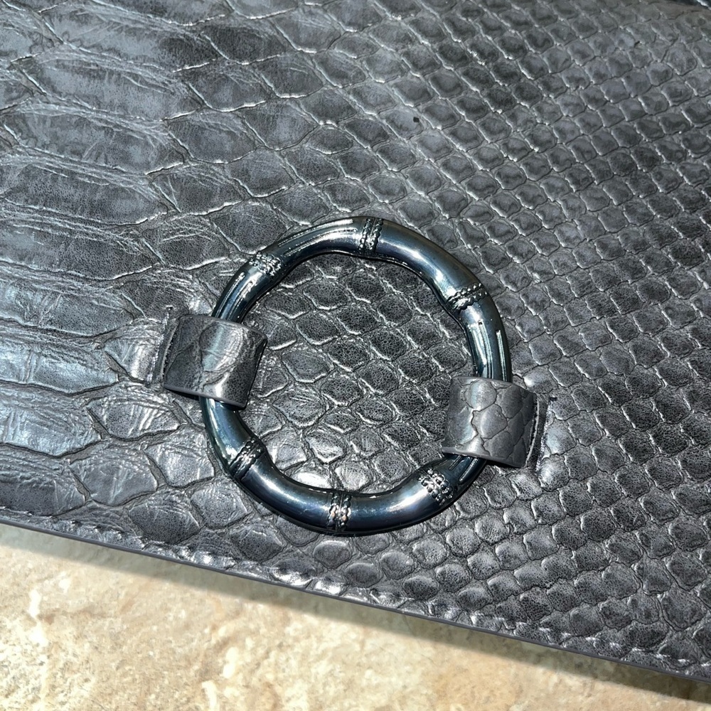 NWOT Lulu Dharma - Gray Bamboo Clutch
LULU DHARMA - Picture 8 of 8